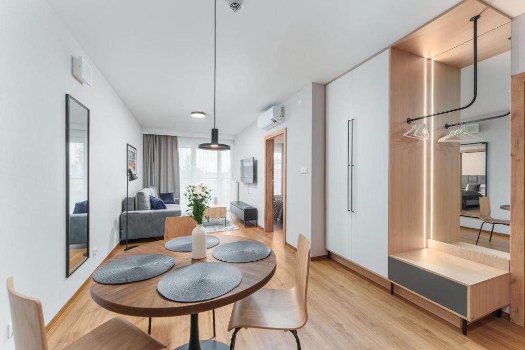 Apartment Akces Kasprowicza 20c- Basen, Sauny, Jacuzzi, Silownia W Cenie - Schwimmbad, Saunen, Jacuzzi, Fitnessstudio Im Preis *